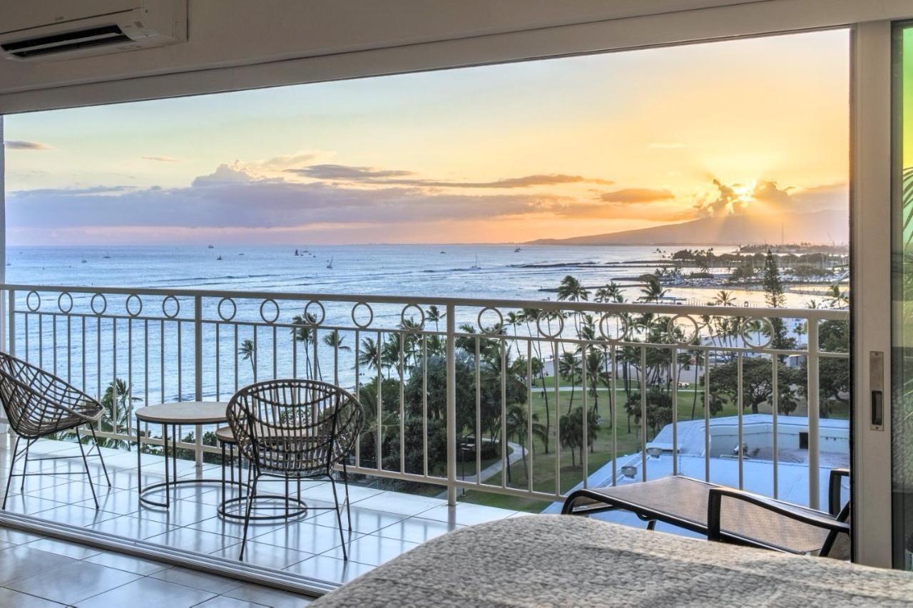 Waikiki Shore 1116 Beachfront Honolulu Ngoại thất bức ảnh